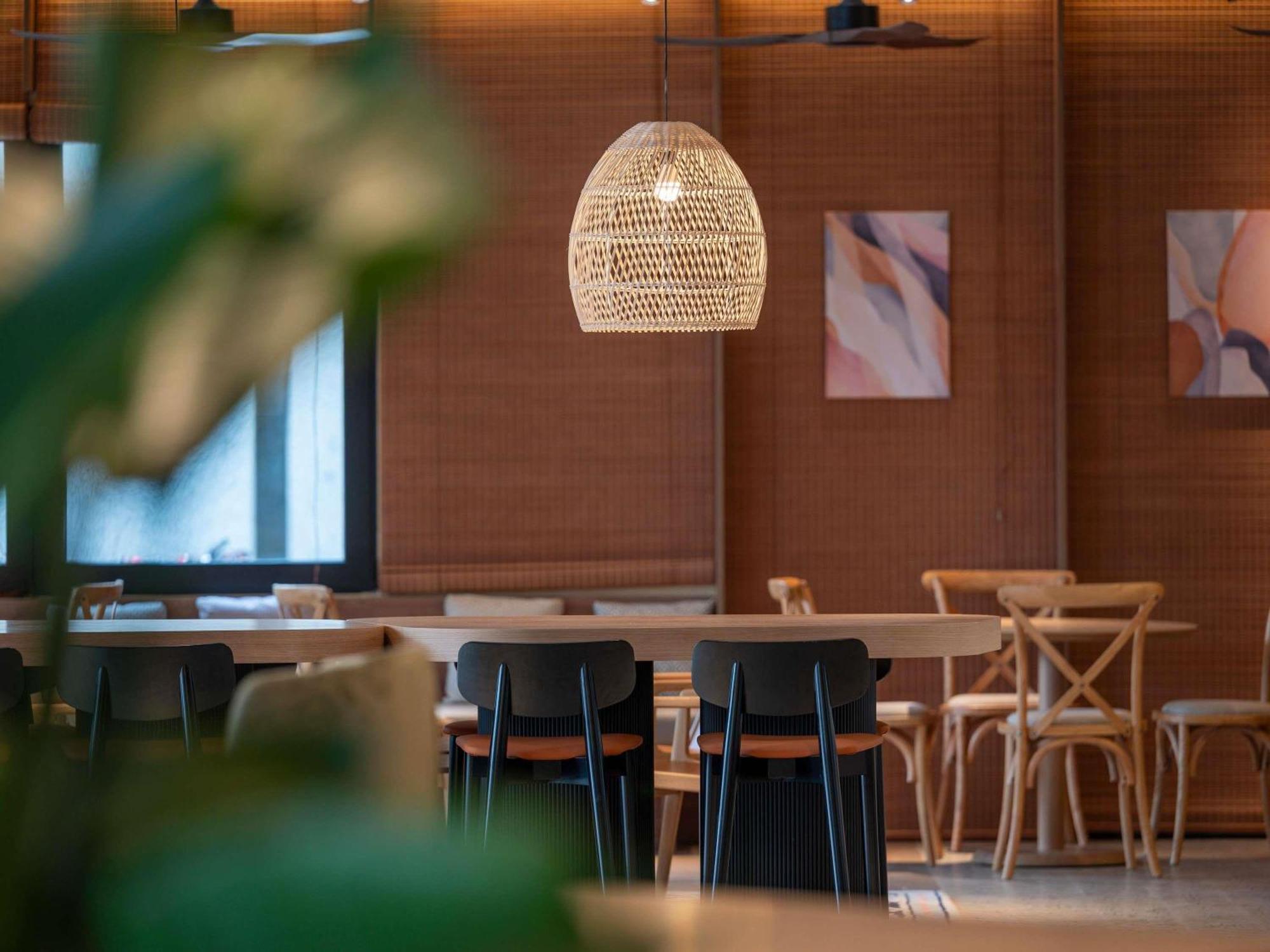 Novotel Valencia Lavant Eksteriør bilde