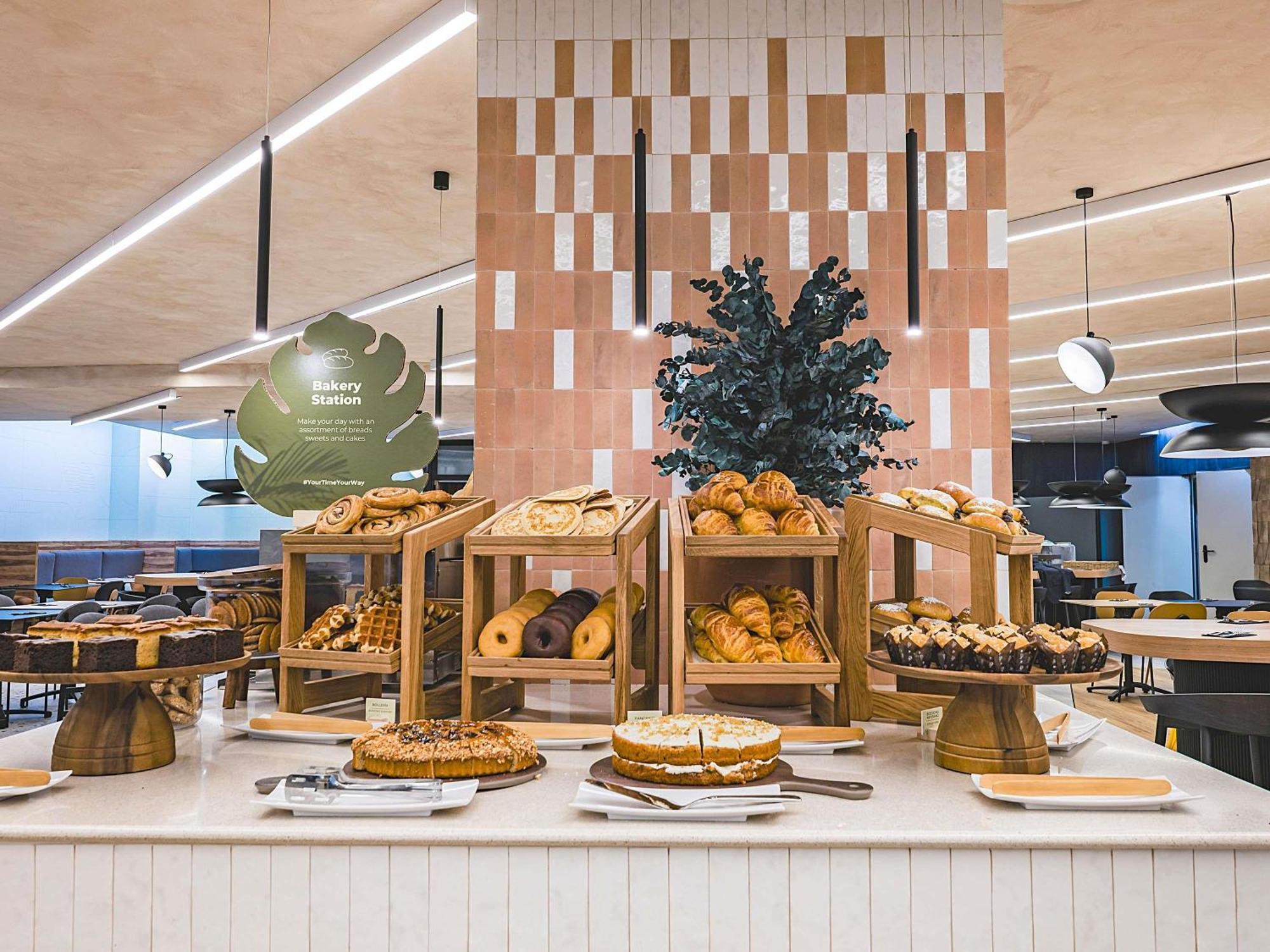 Novotel Valencia Lavant Eksteriør bilde