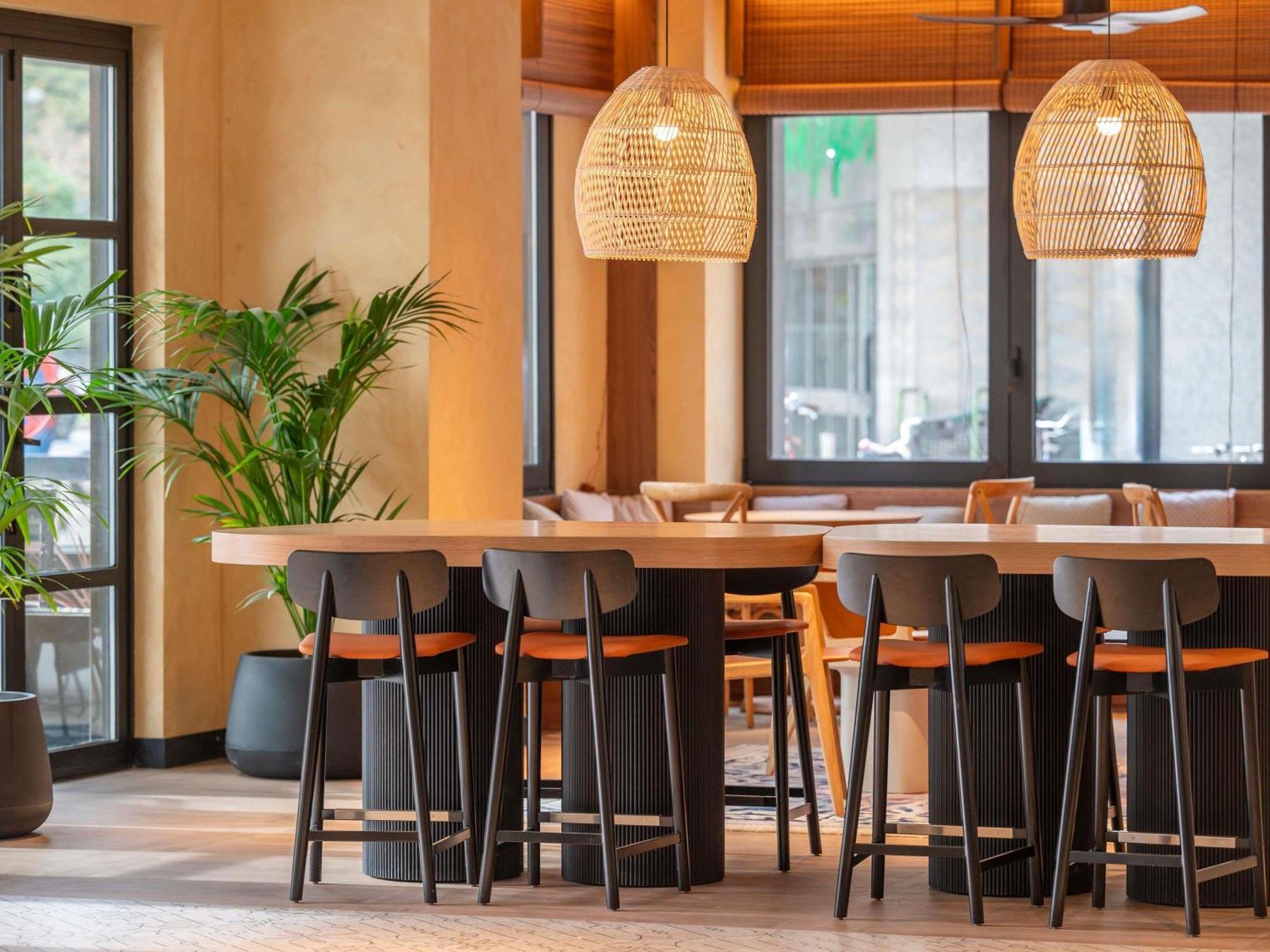 Novotel Valencia Lavant Eksteriør bilde