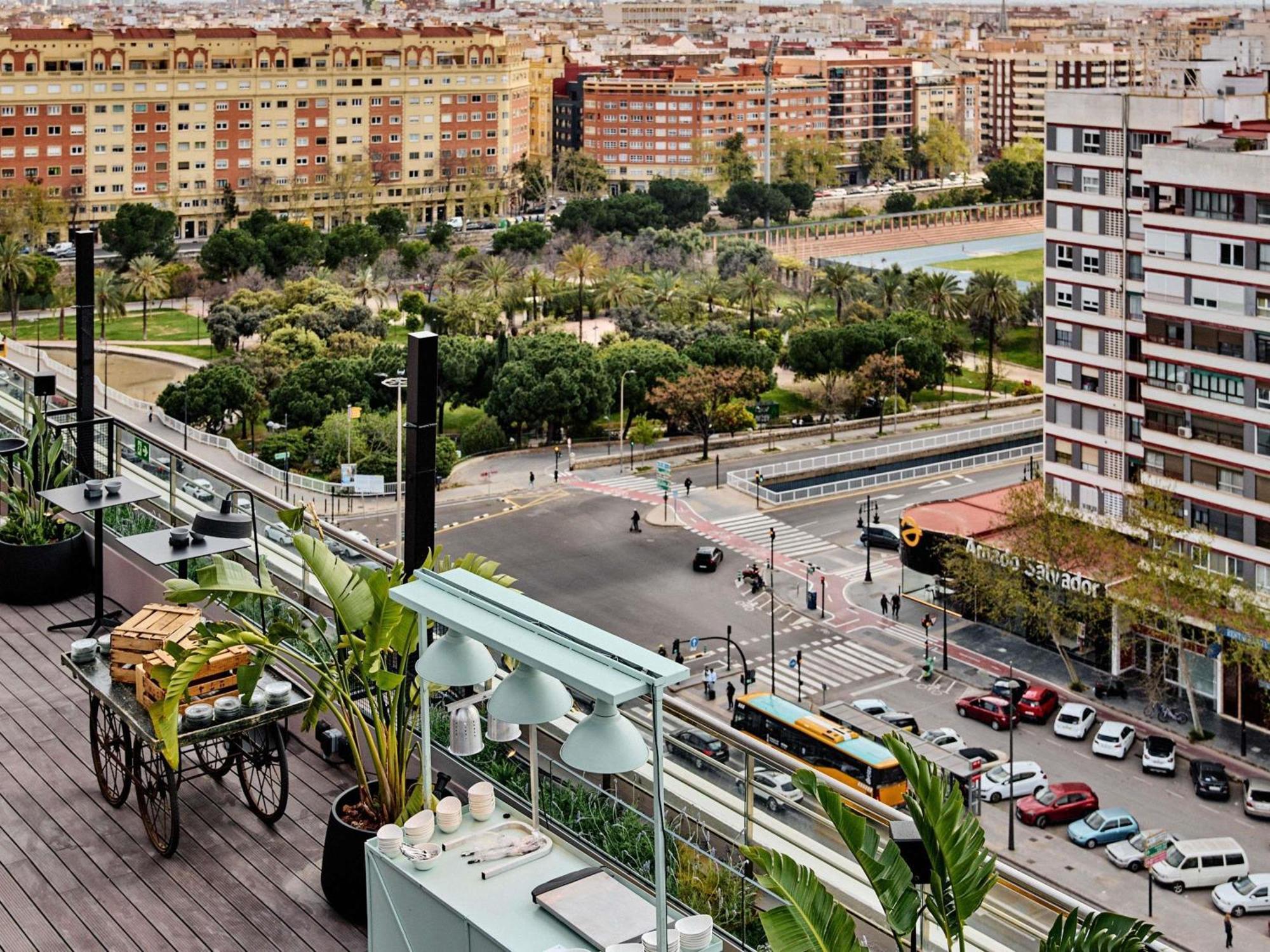 Novotel Valencia Lavant Eksteriør bilde