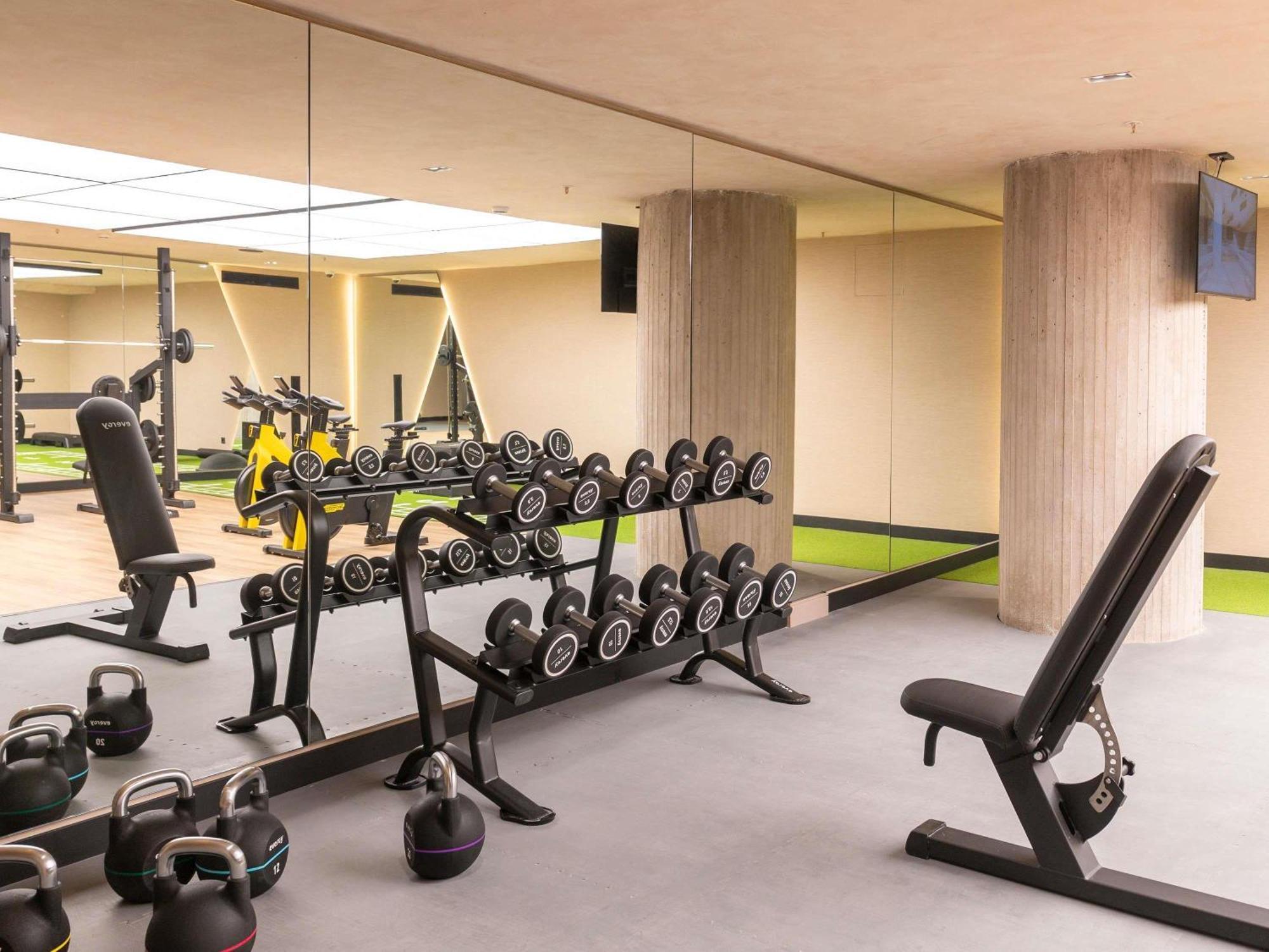Novotel Valencia Lavant Eksteriør bilde